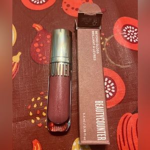 Beauty Counter Beyond Gloss Lip Gloss in Magnolia Shimmer